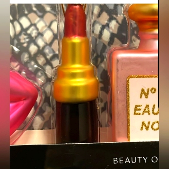 Saxs Fifth Ave Beauty Ornament 3 Piece Limited Edition Set NEW IN BOX ๐๐๐ - Picture 4 of 6